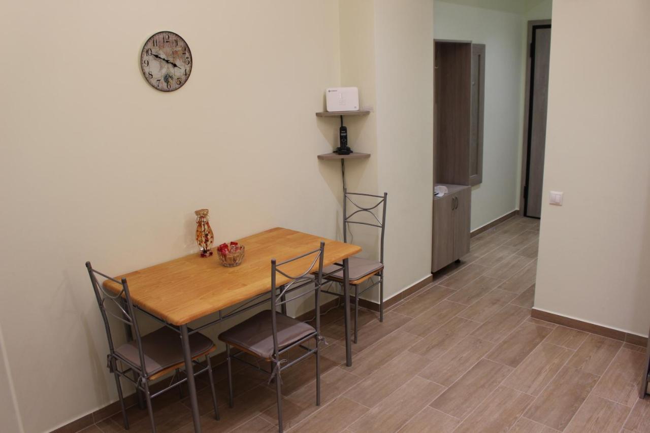 Comfortable Apartment In The Center Of Aten Exteriör bild